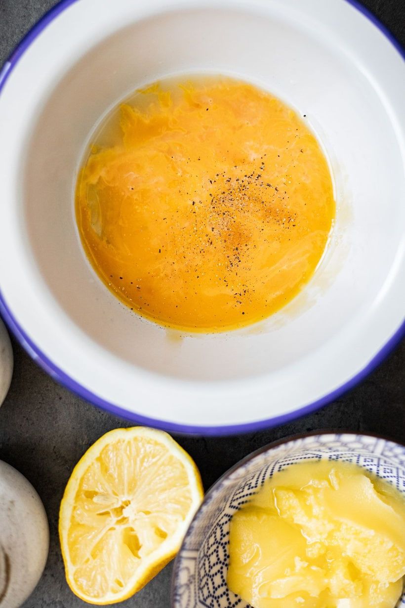 Vajce Benedikt s holandskou omáčkou