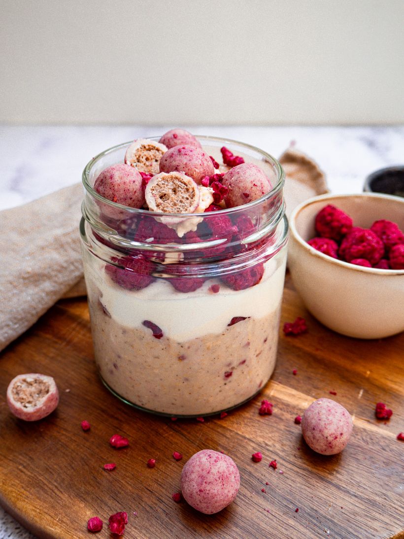 Proteinová kokosová kaše s malinami