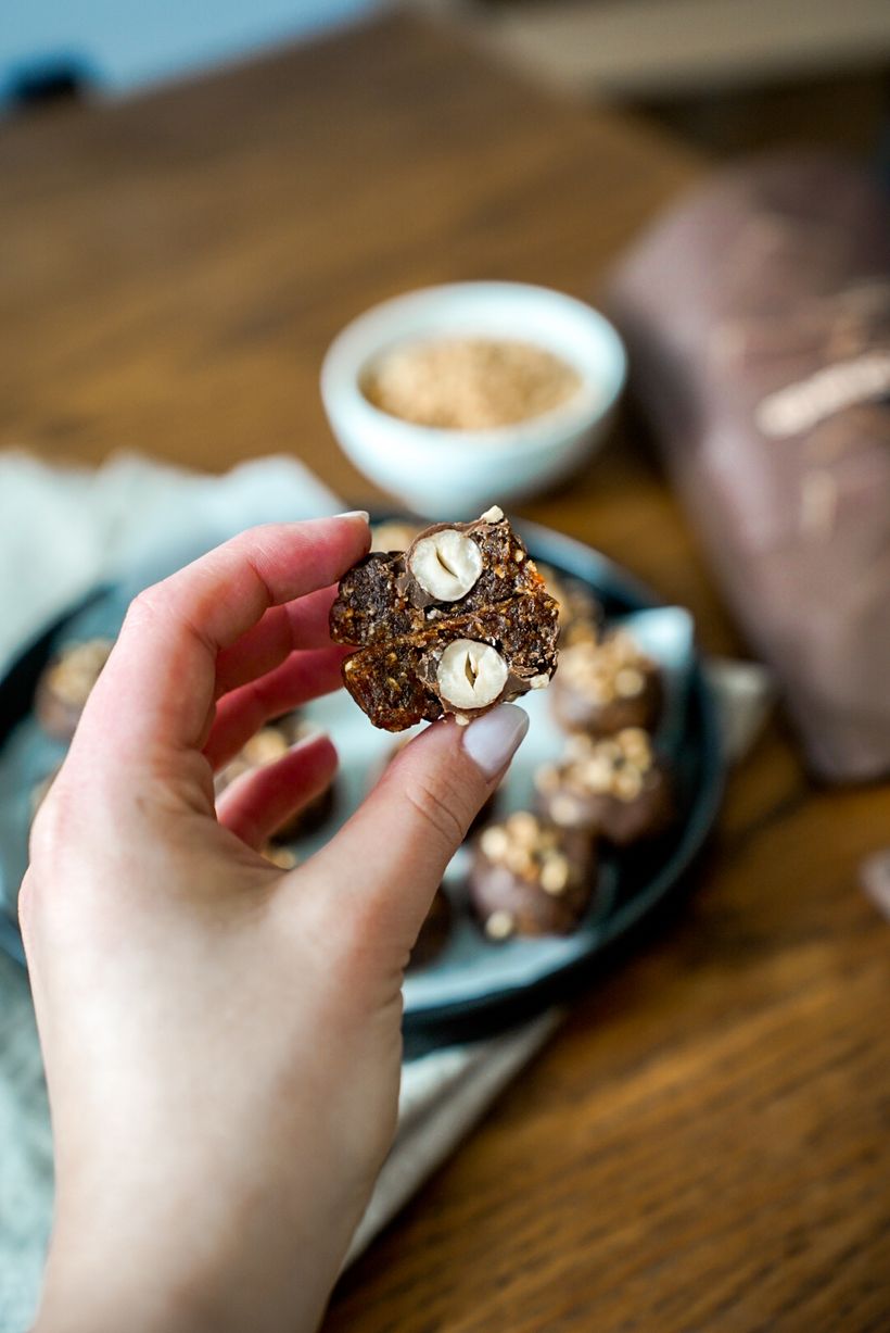 Homemade Date Toffifee