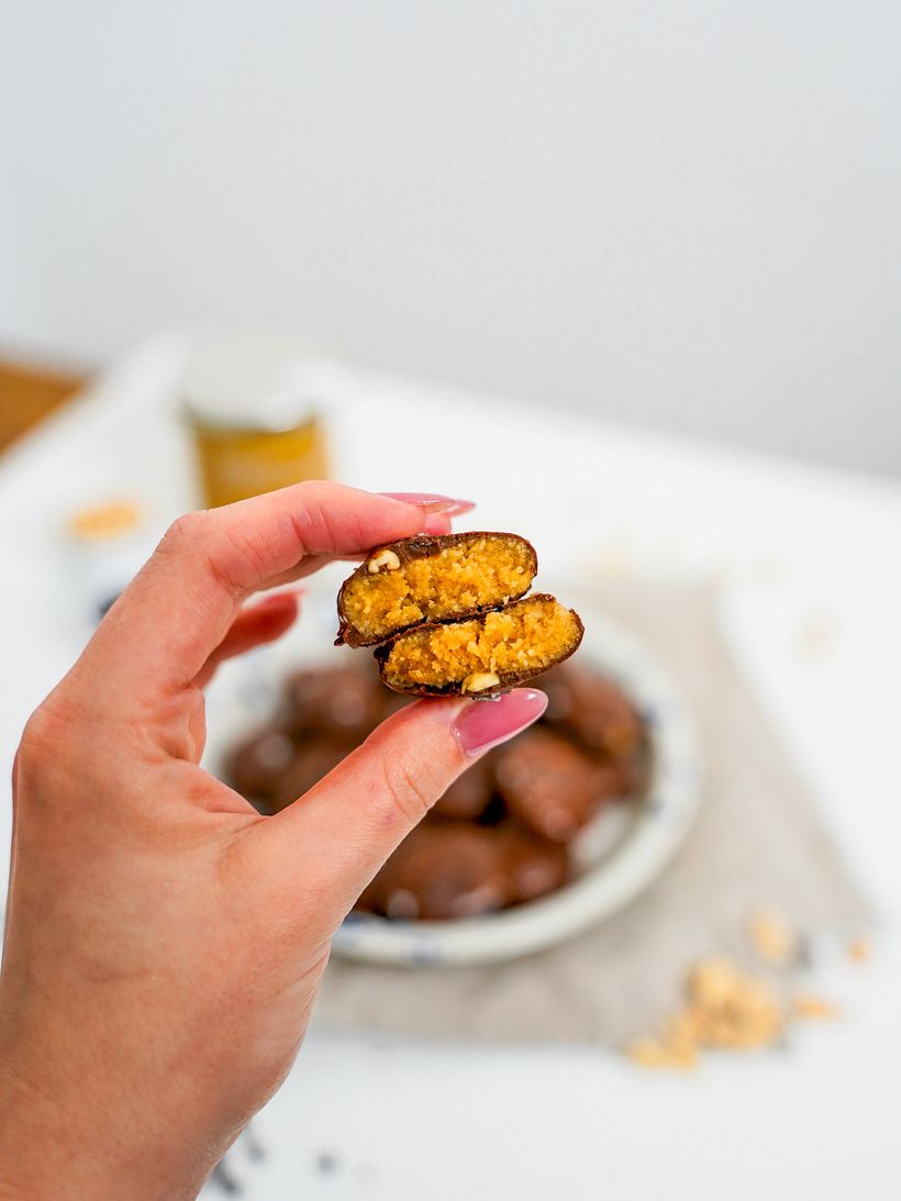 Peanut and dark chocolate biscuits