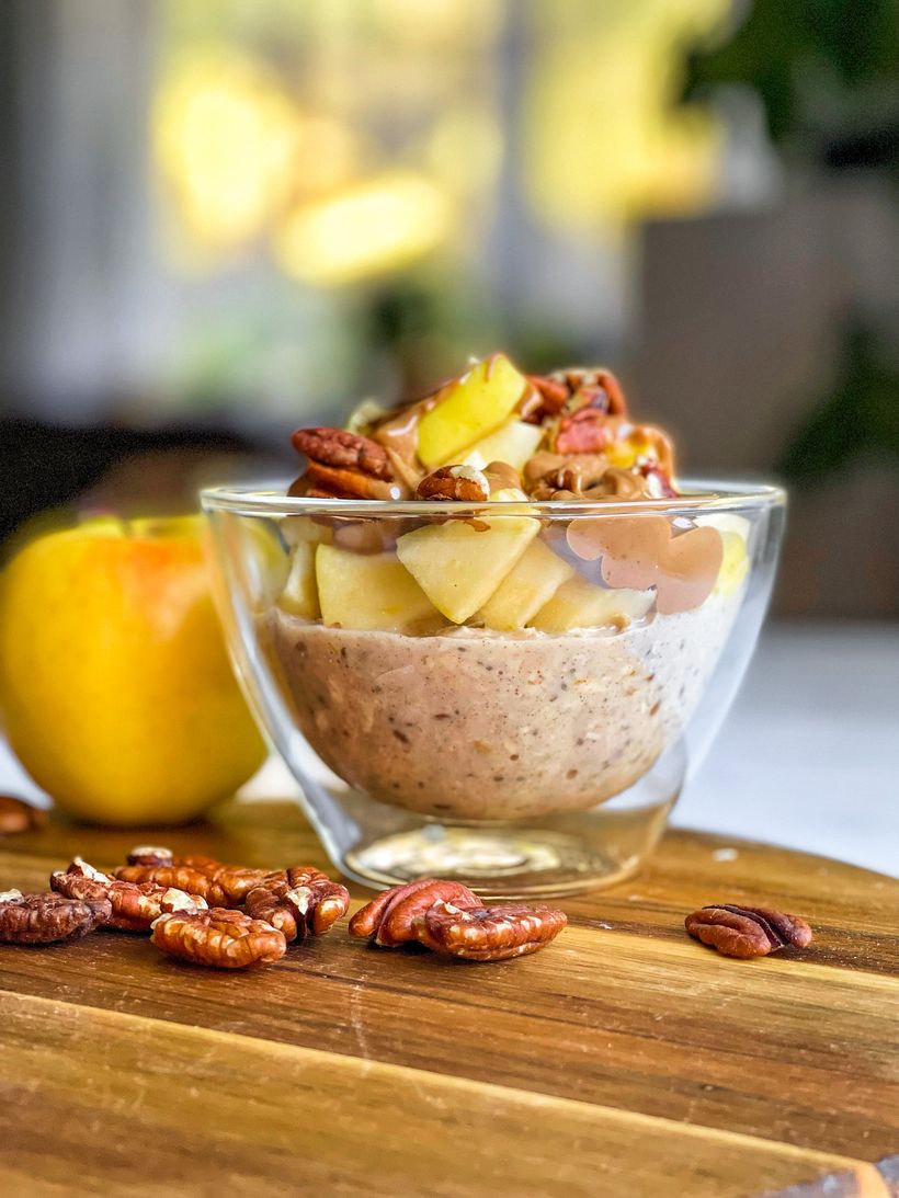 Terci de ovăz cu mere și nuci pecan