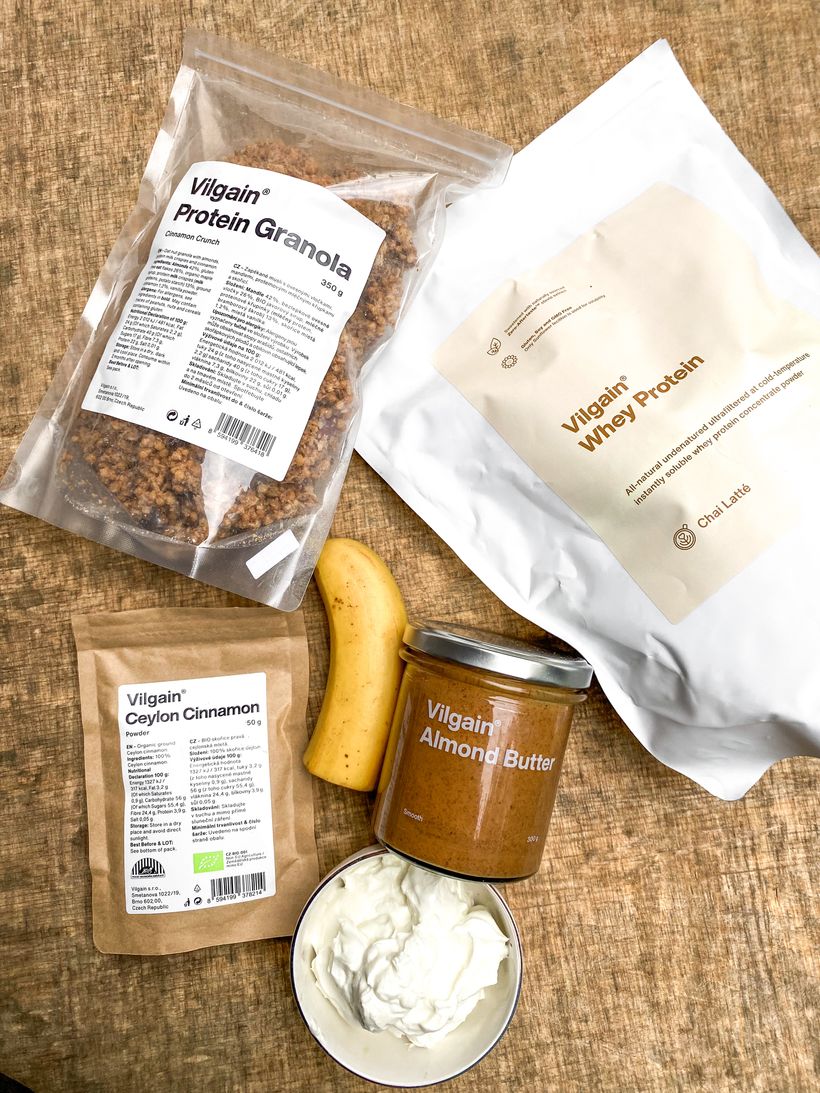 Chai latte smoothie bowl