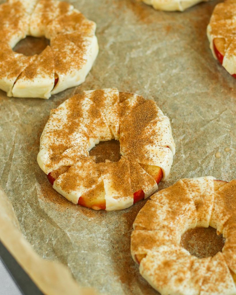 Äpfel im Blätterteigmantel