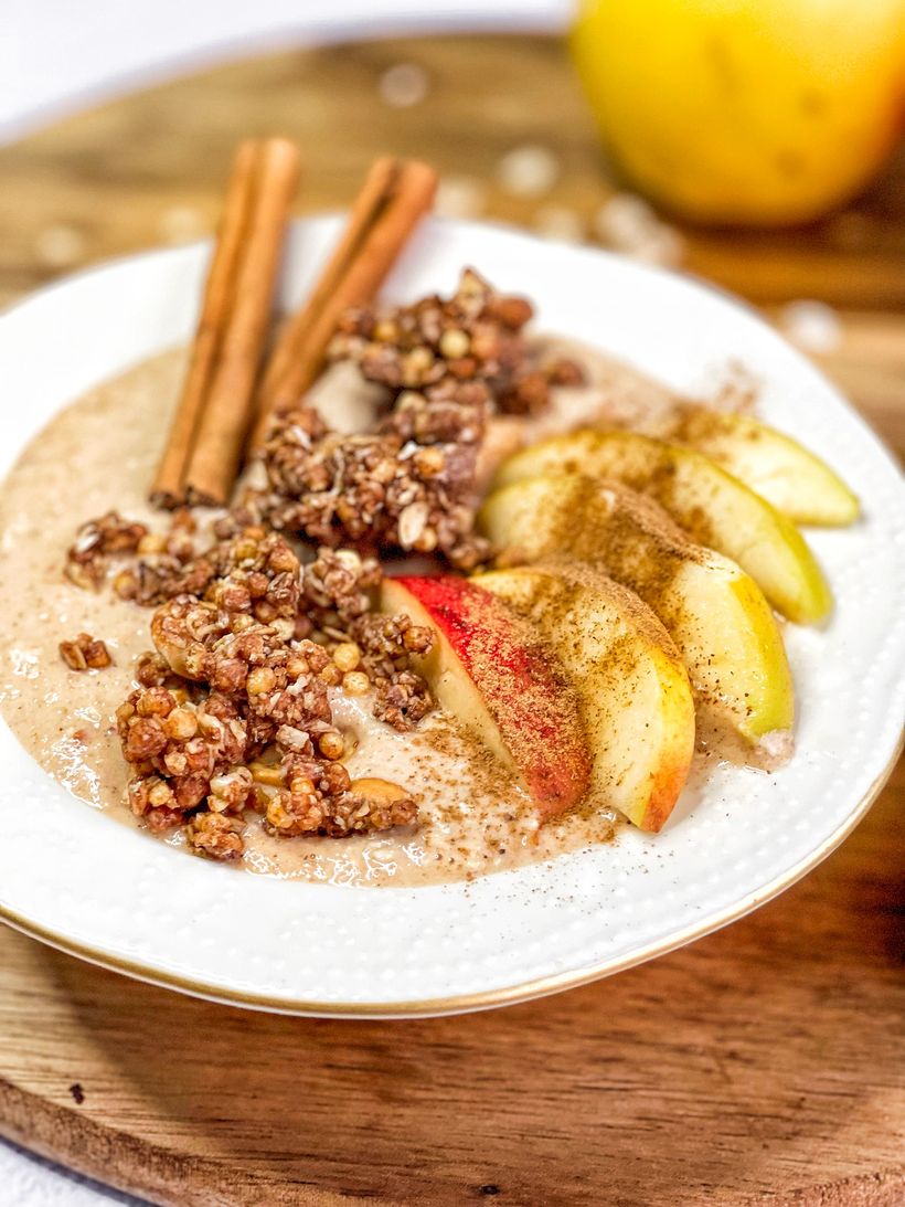 Apple Pie Smoothie Bowl