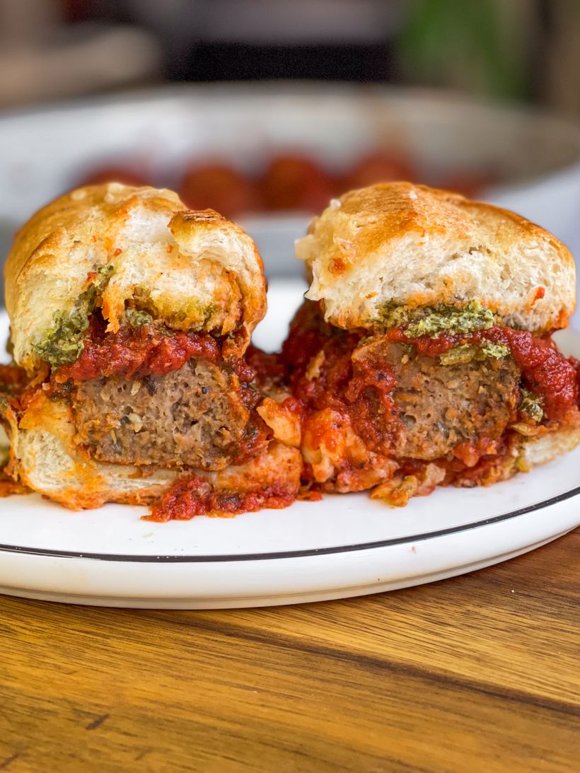 Hausgemachtes Meatball-Sandwich