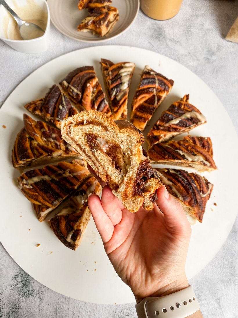 Skořicovo datlový pletenec