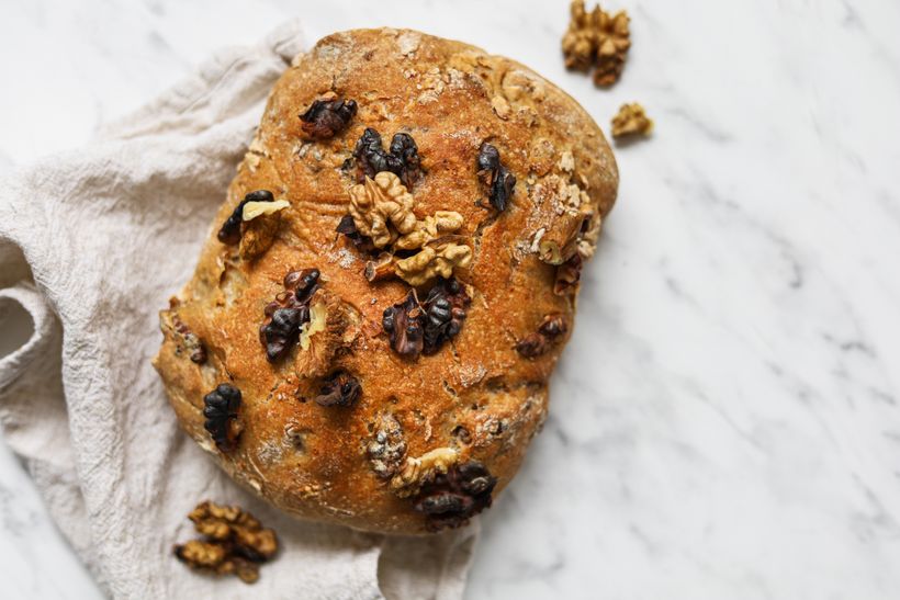 Schnelles Dinkelwalnussbrot mit Trockenhefe