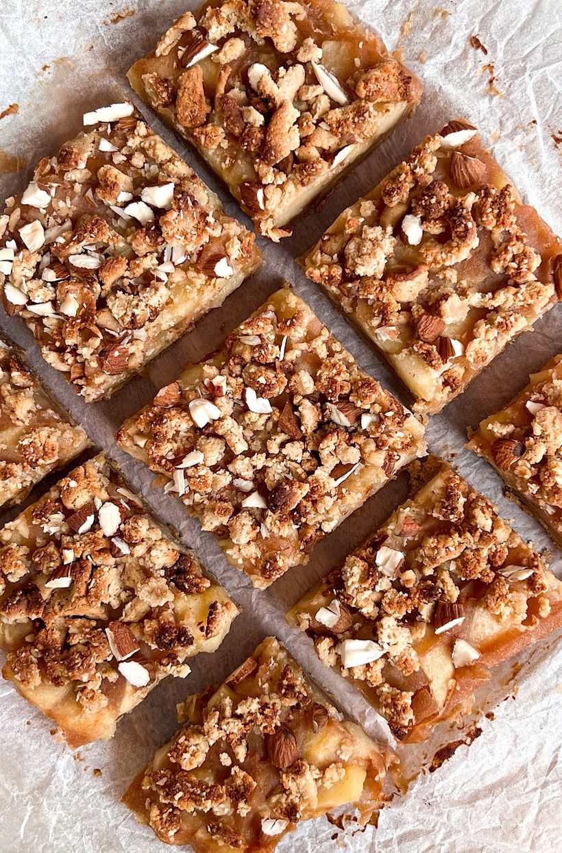 Vegánske jablčné rezy s posýpkou