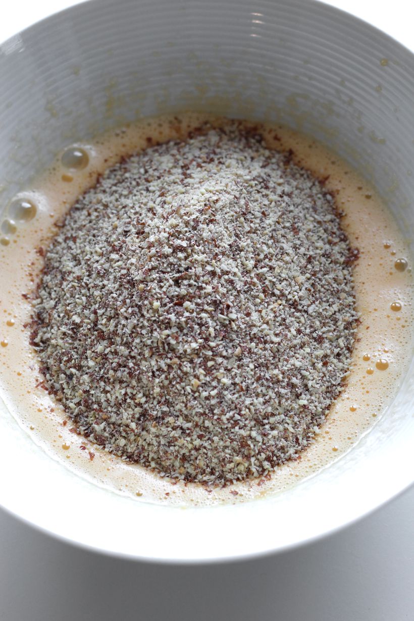 Ořechový dort s tvarohovým krémem