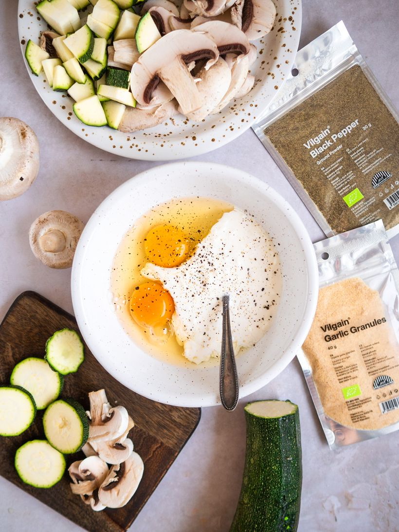 Frittata s cuketou a žampiony