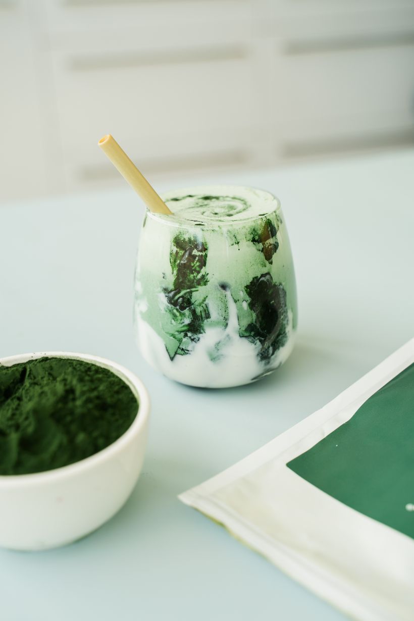 Spirulina Smoothie with Banana and Protein