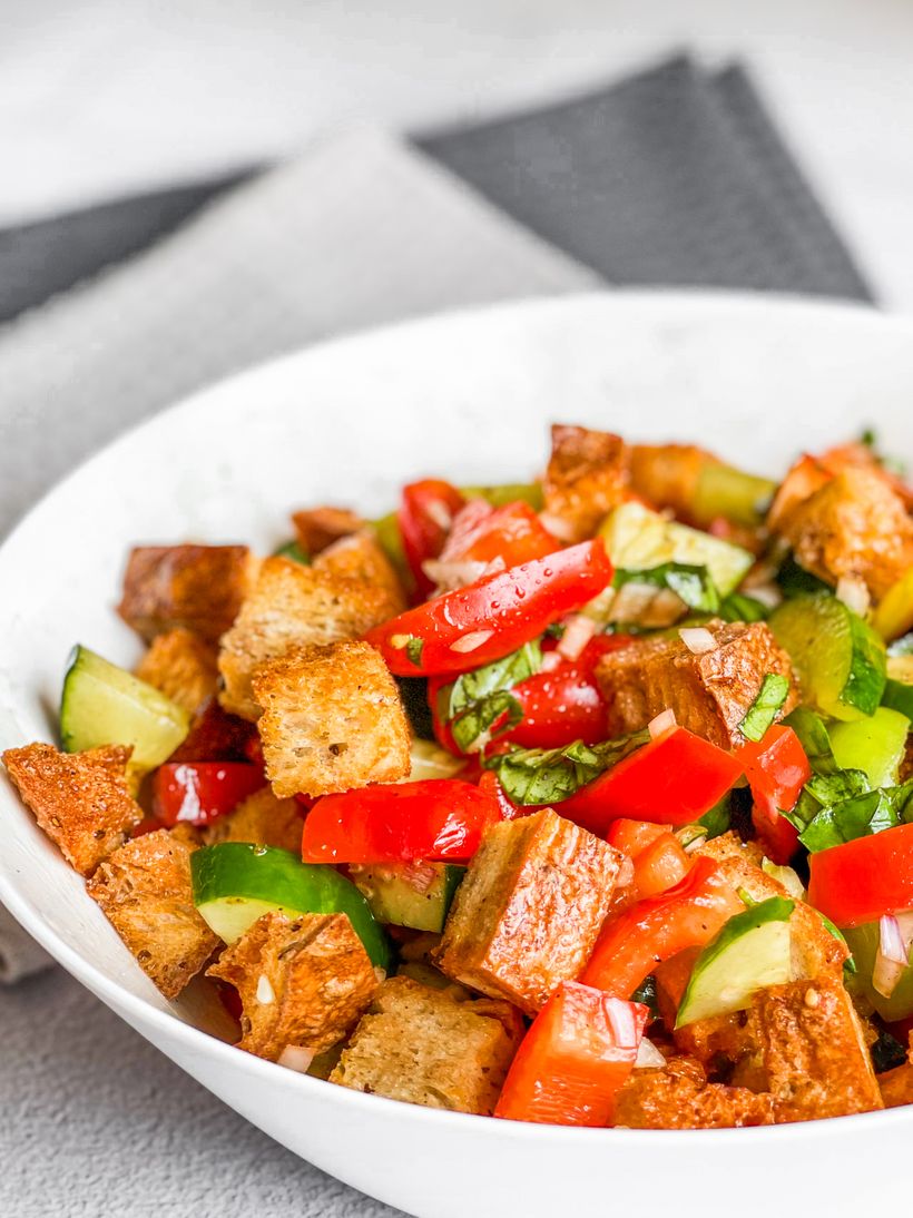 Panzanella: italský chlebový salát