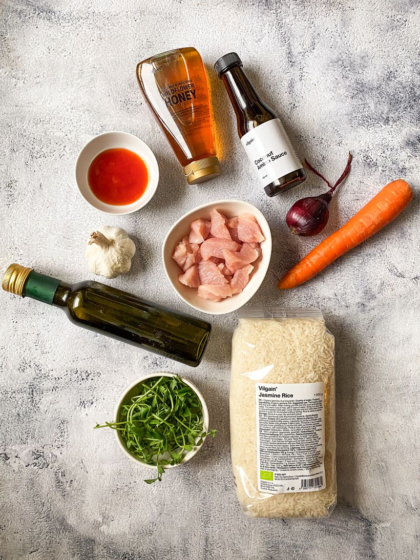 Zitronenhähnchen mit Reis und Karottensalat