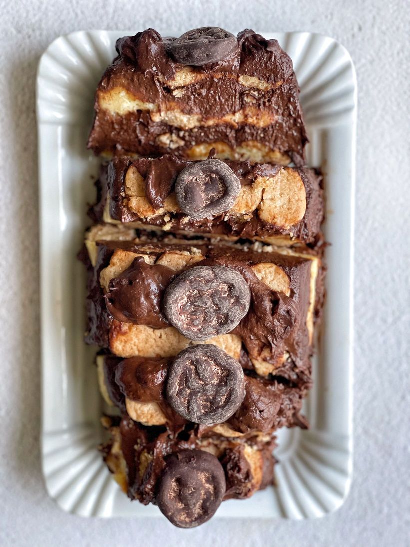 Sušienkový banánový rez s čokoládou