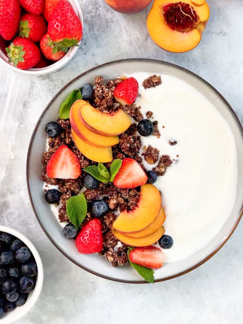 Granola Bowl cu fructe