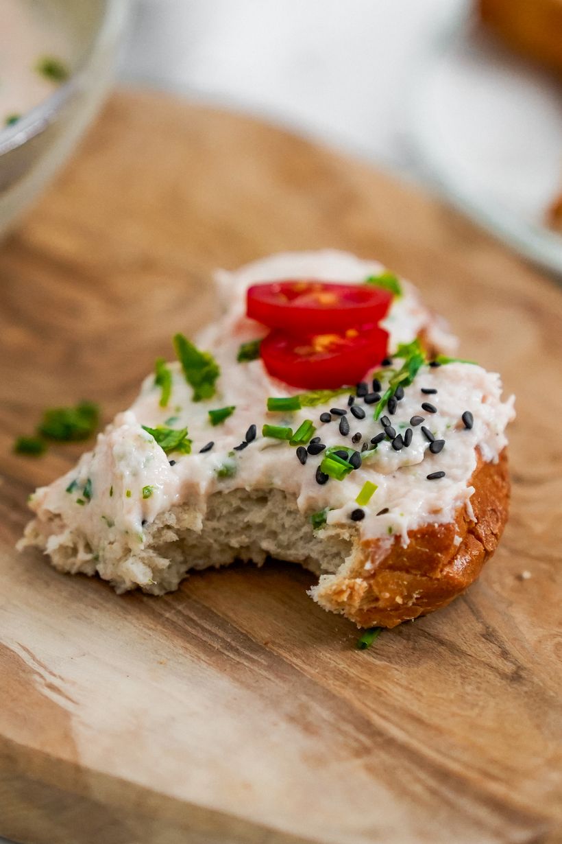 Jednoduchá pomazánka z uzeného lososa