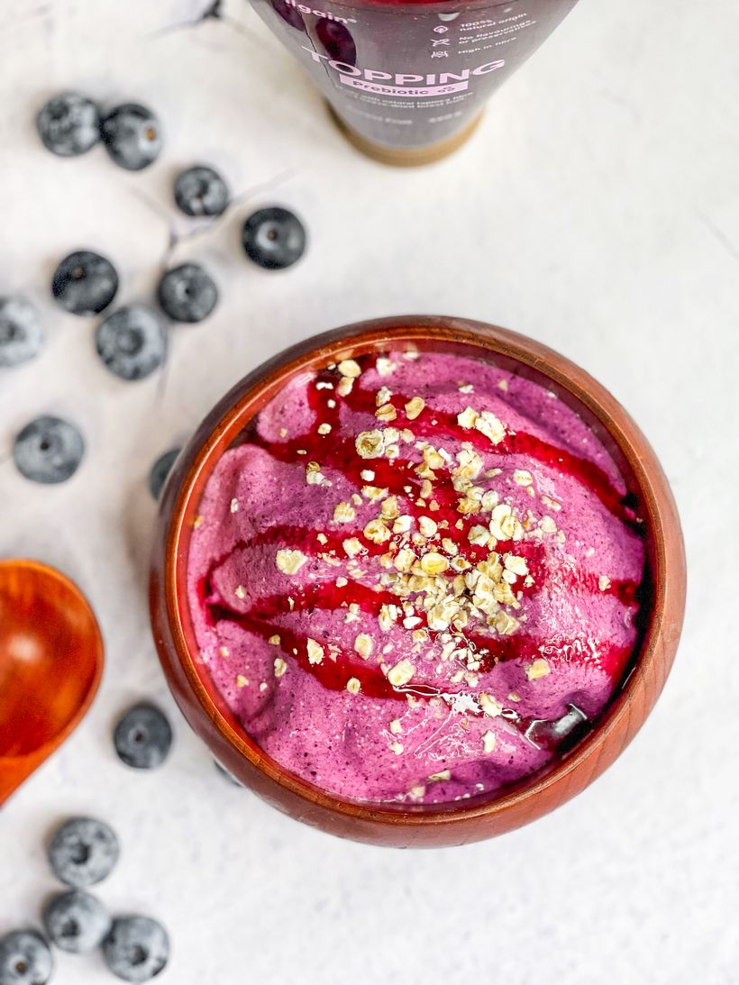Frozen smoothie bowl