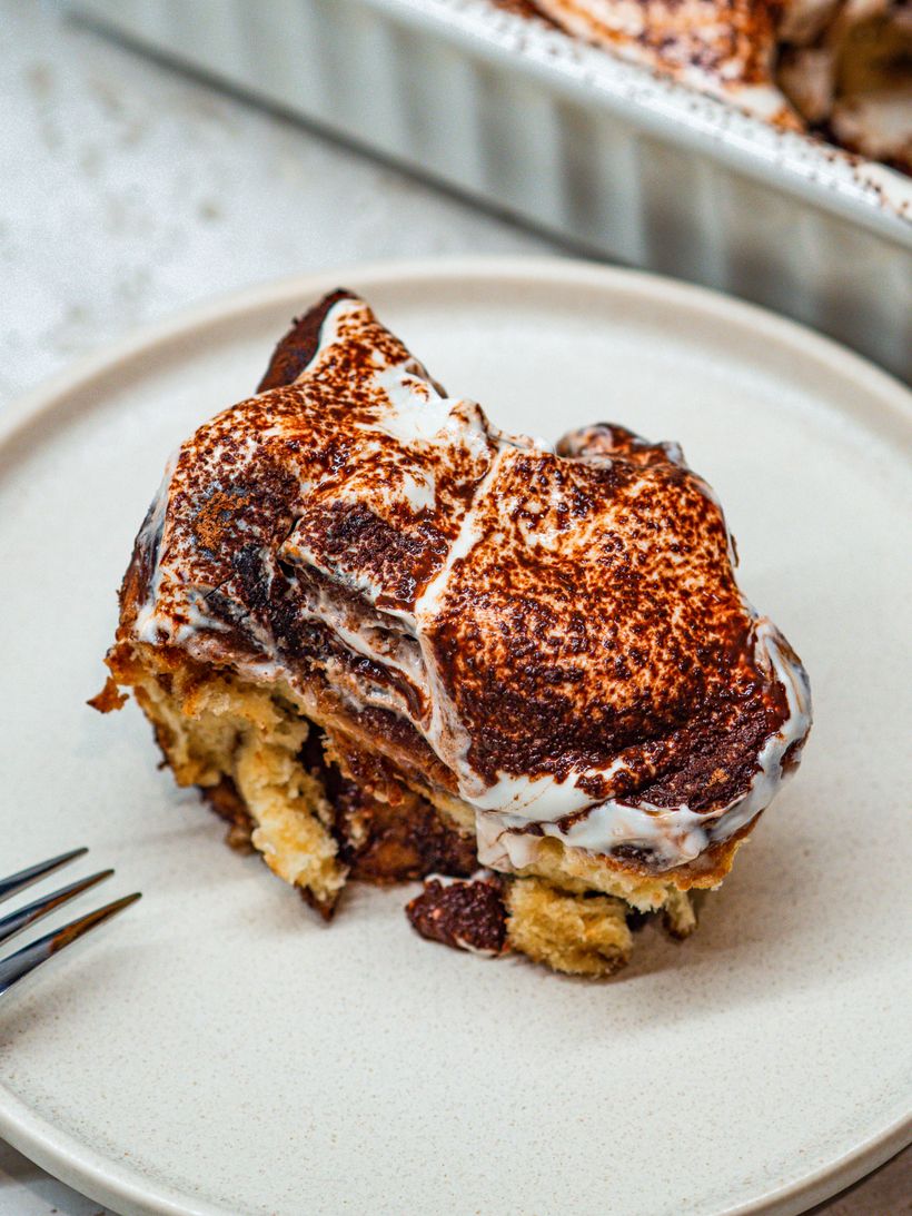 Tiramisu Cinnamon Rolls