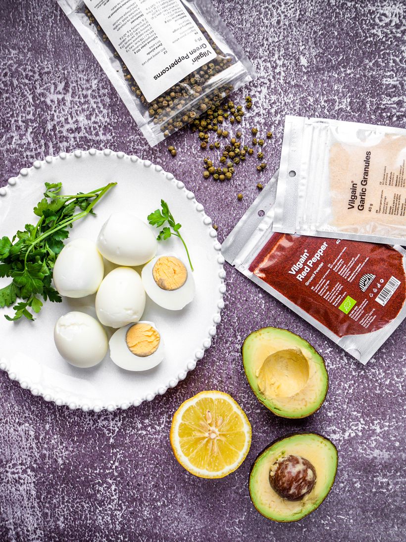 Avokádová vejce mimóza