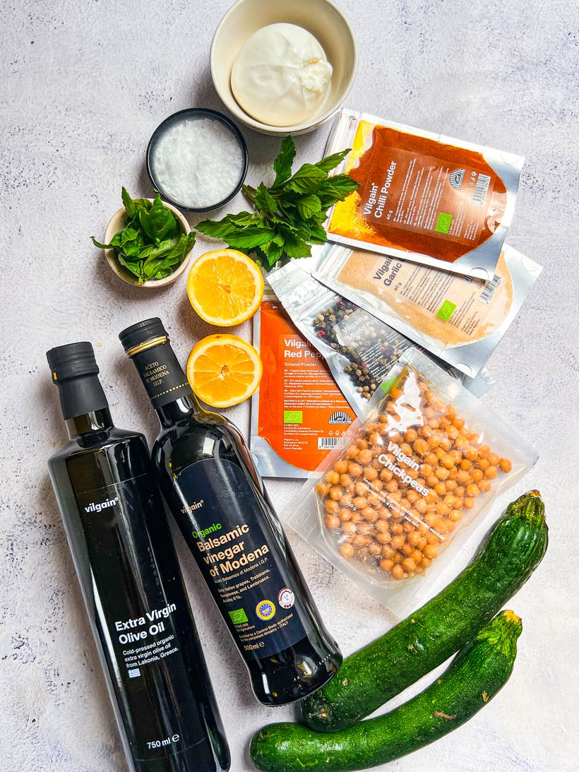 Salată de dovlecei la grătar cu burrata