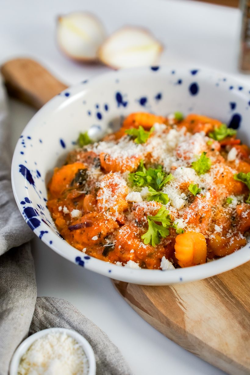 Gnocchi s rajčatovou omáčkou a se špenátem