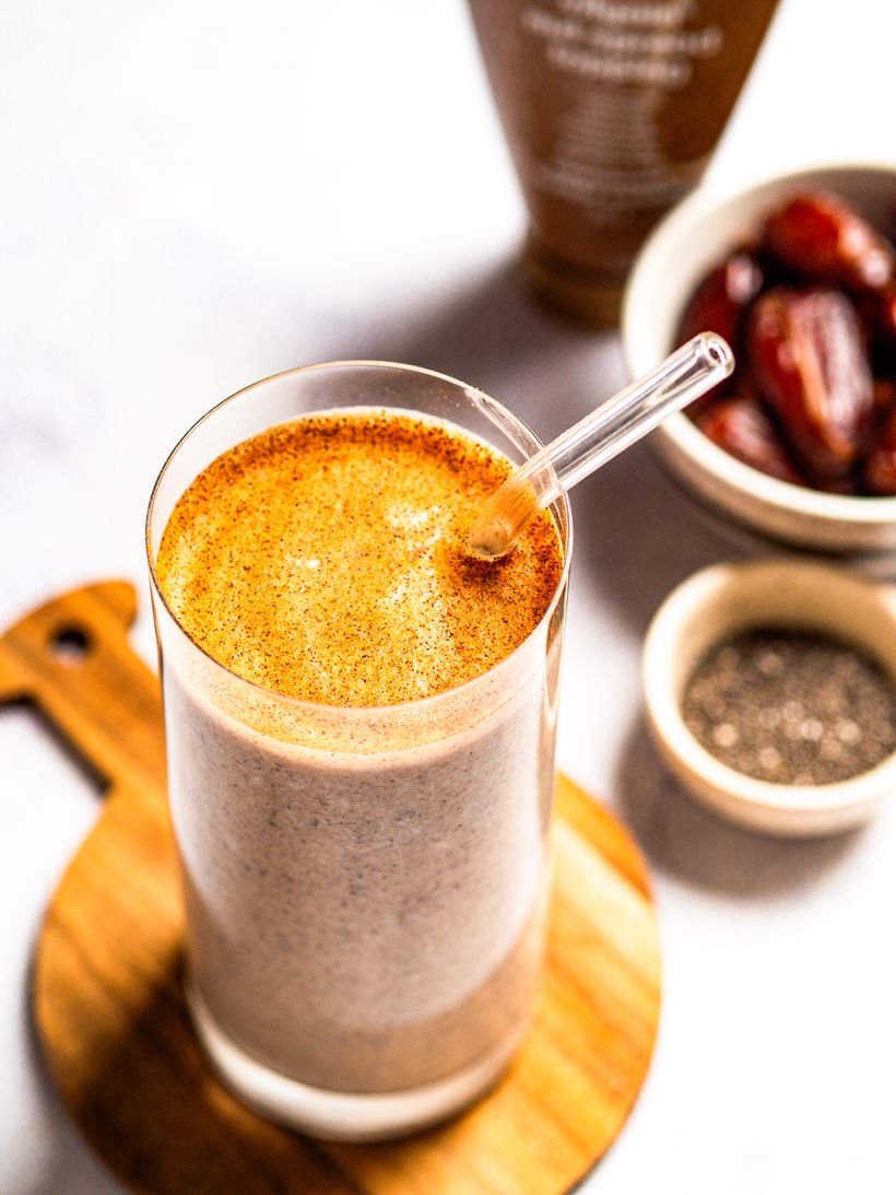 Skořicové smoothie s datlemi