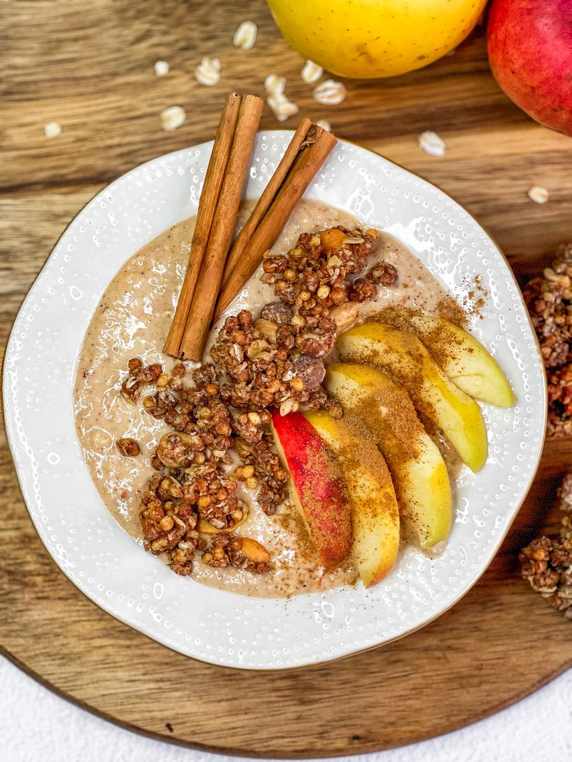 Apple Pie Smoothie Bowl