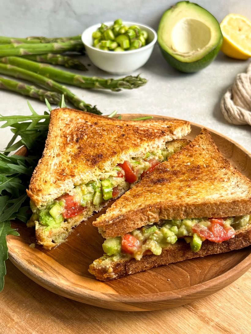 Avocado & Asparagus Sandwich