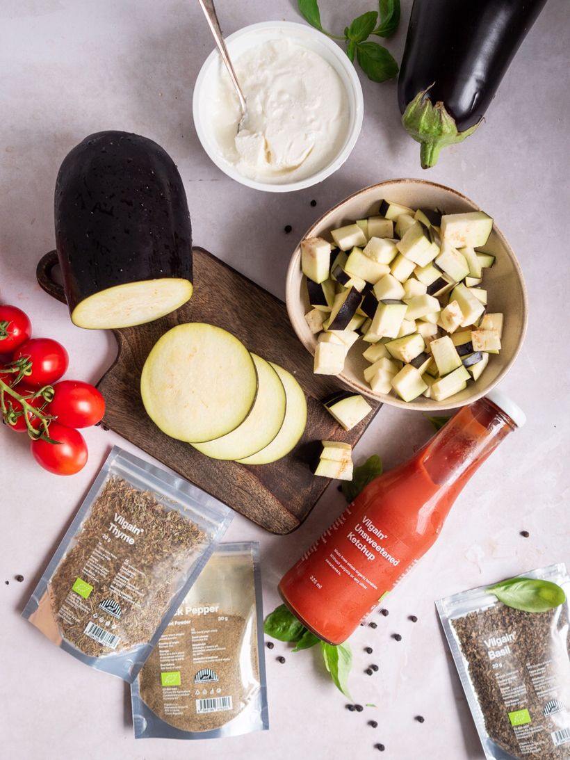 Letní těstoviny s lilkem a krůtím masem