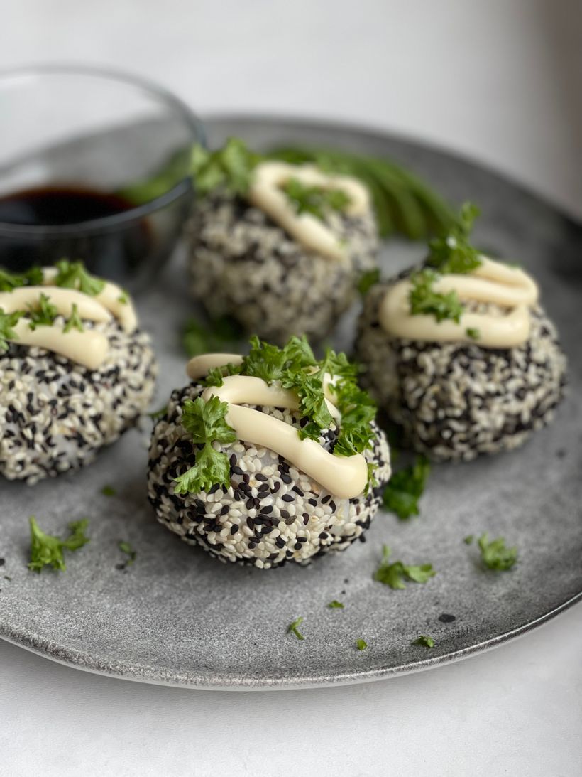 Tuňákové sushi kuličky