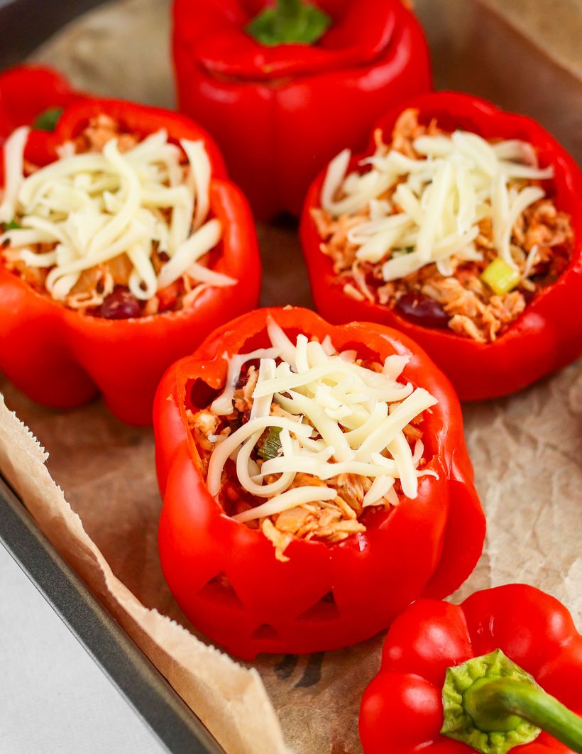 Halloweenske plnené papriky