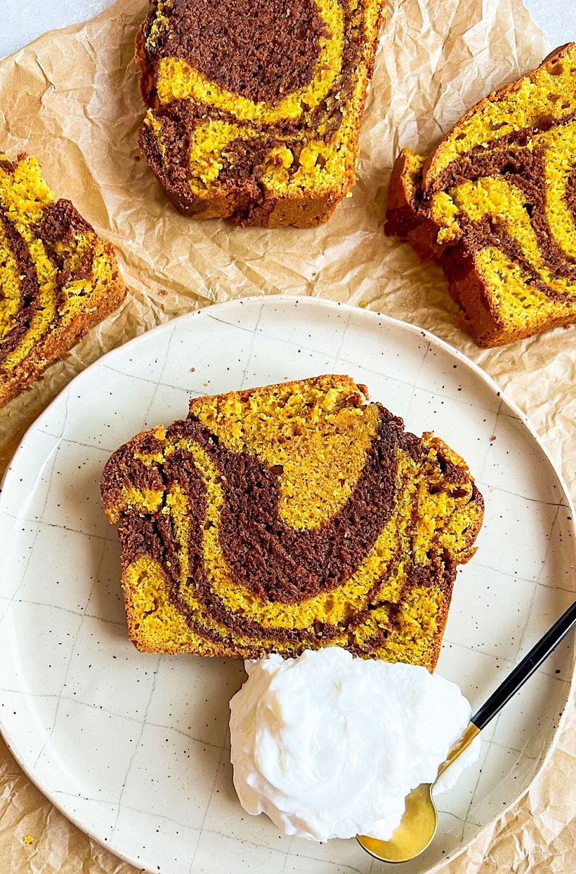 Mramorový tekvicový chlebíček s kakaom