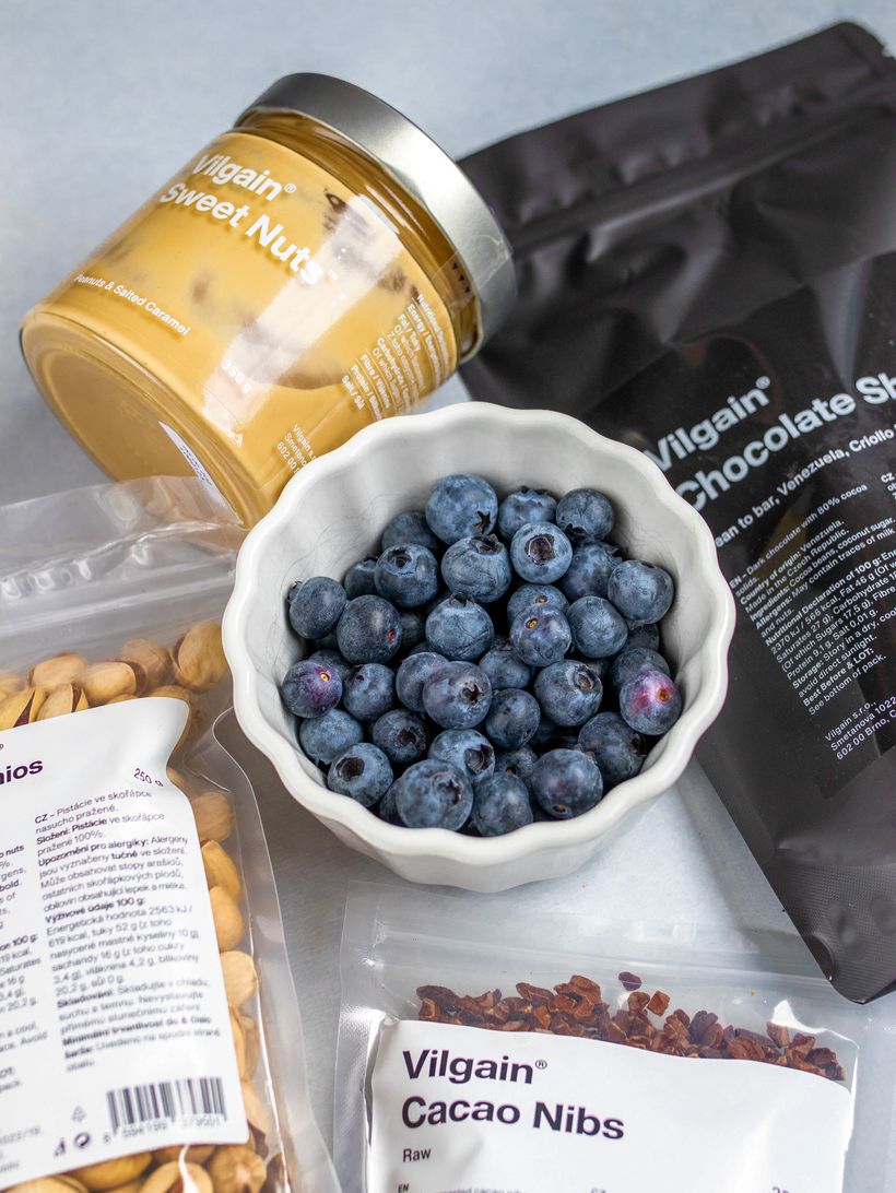 Frozen blueberry bites - ledové borůvky v čokoládě