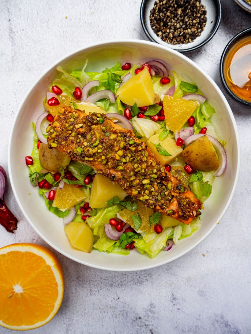 Losos s pistáciovou krustou a bramborami