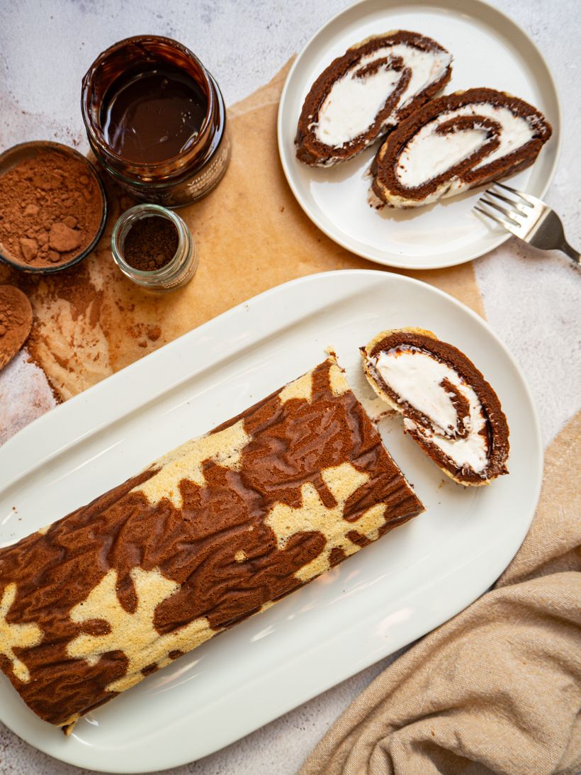 Vianočná kakaová roláda s tvarohom