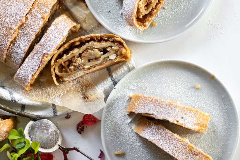 Jablkový závin zo špaldovej múky s tvarohom