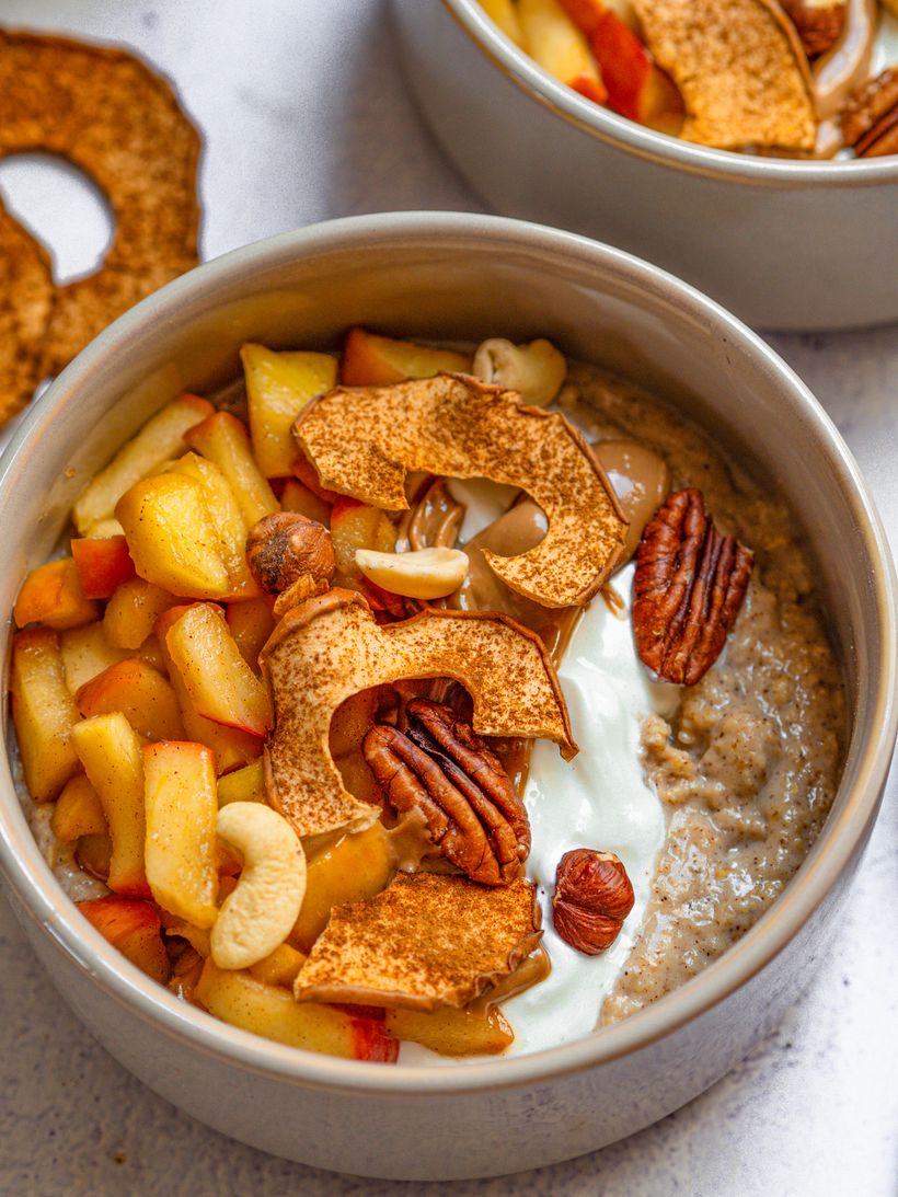 Jablková ovsená kaša s pekanmi