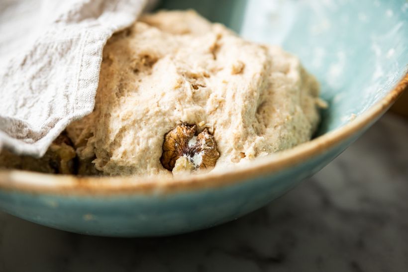 Schnelles Dinkelwalnussbrot mit Trockenhefe