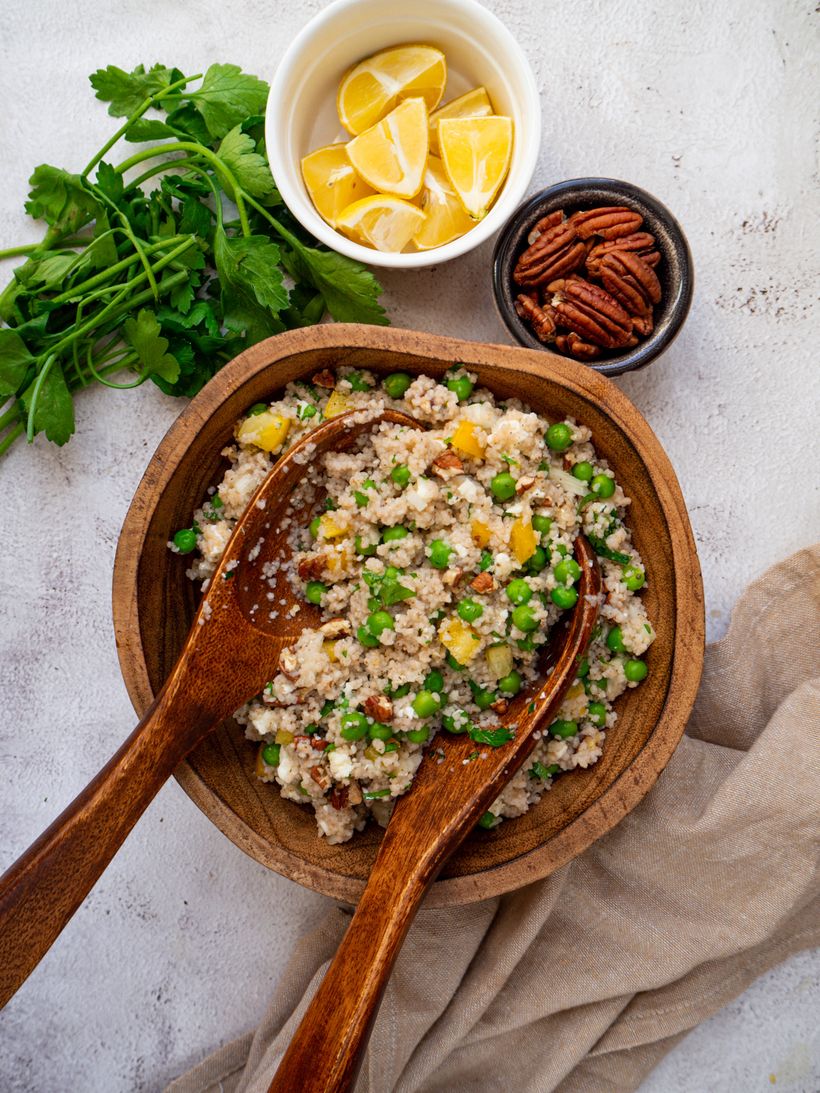 Frühlingssalat mit Couscous und Balkankäse