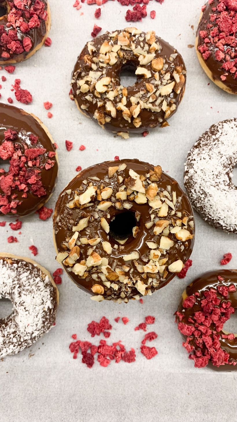 Proteinové donuty s čokoládovou polevou