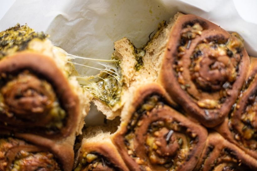 Syrové slimáky s bazalkovým pestom