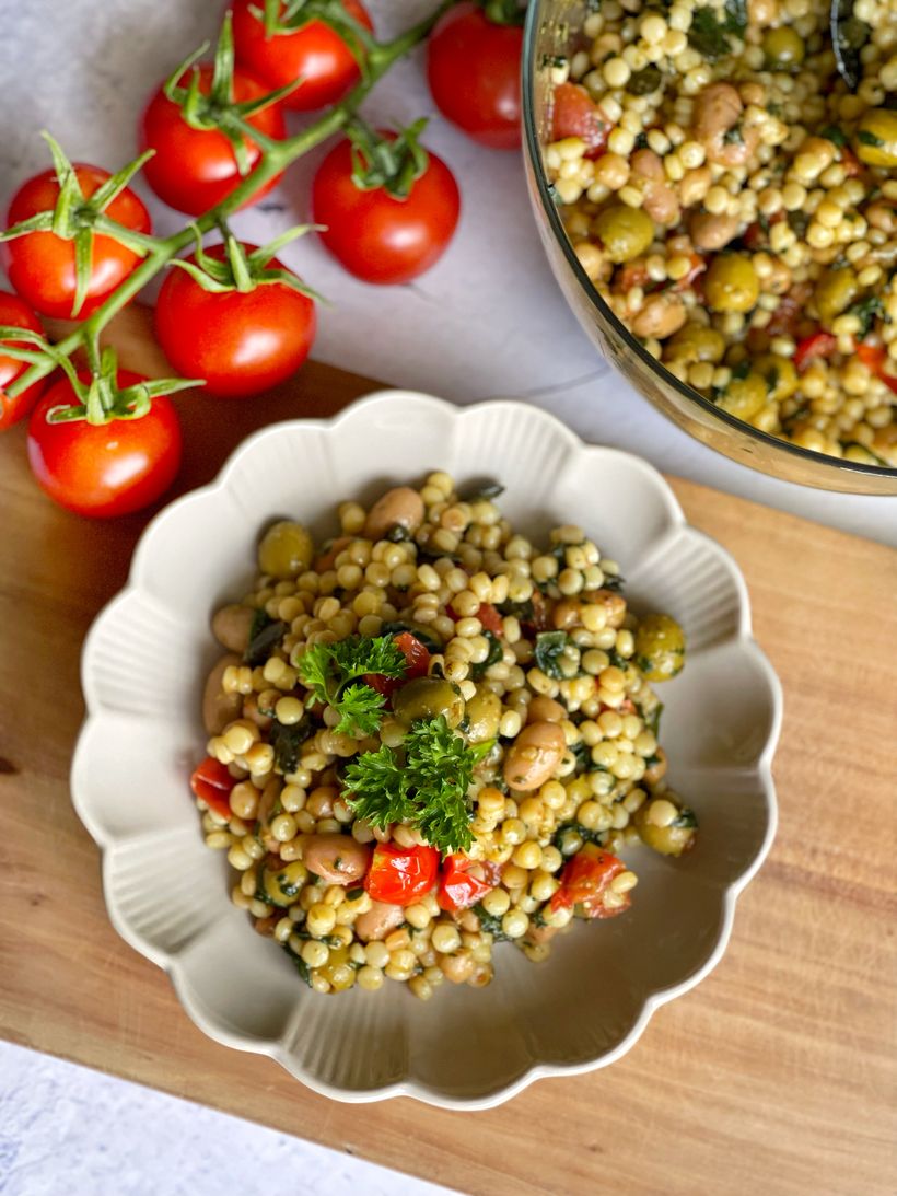 Tarhoňový šalát s fazuľami a cícerom