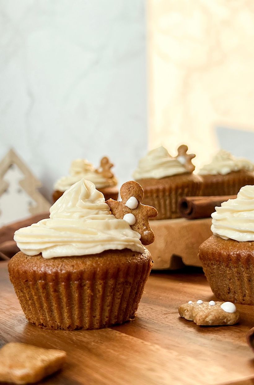 Gingerbread Cupcakes with Cream Cheese Frosting