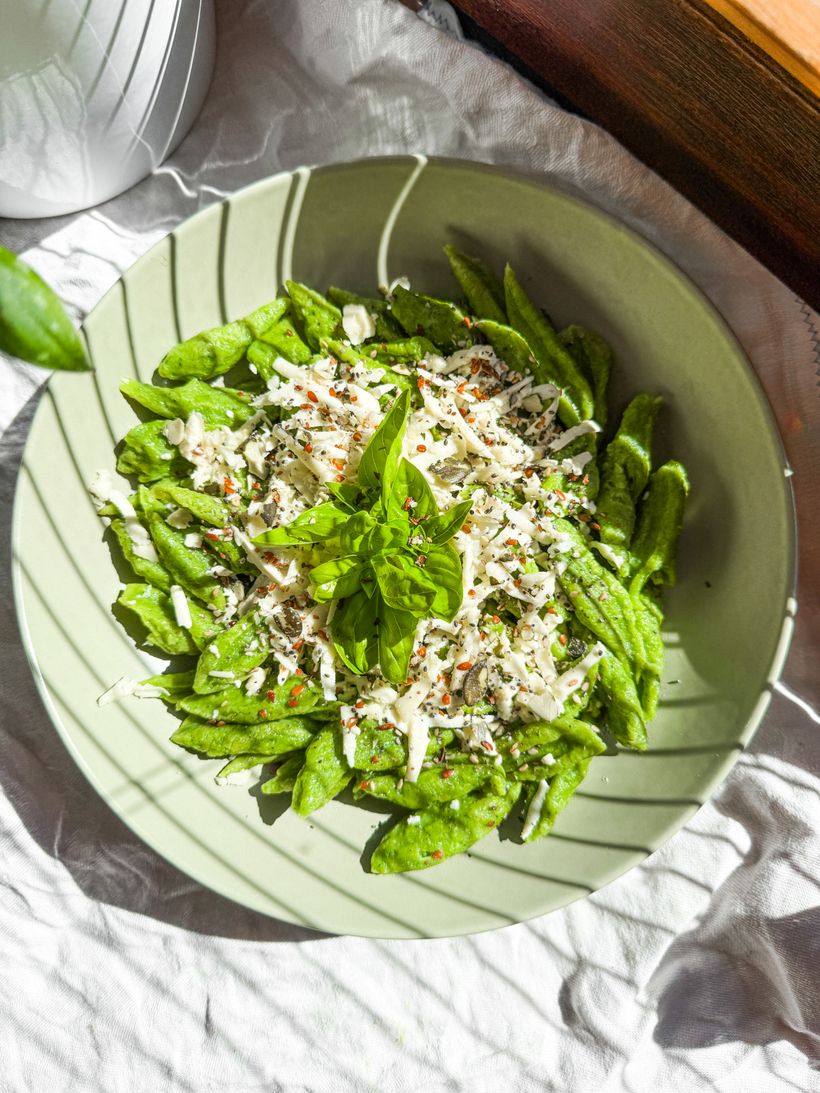 Gnocchi de spanac cu brânză balcanică
