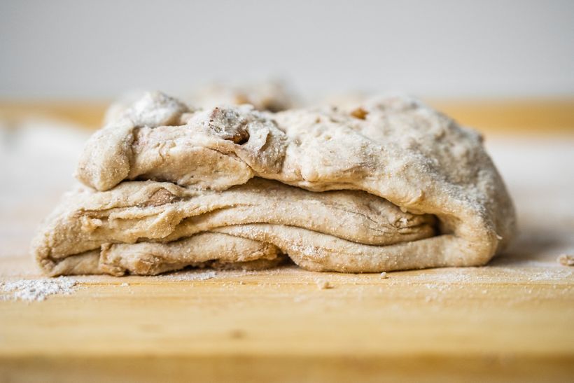 Schnelles Dinkelwalnussbrot mit Trockenhefe