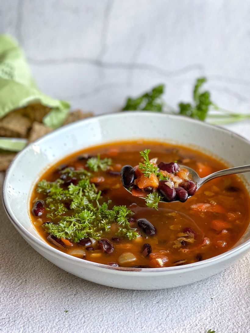 Fazuľová polievka z červenej fazule