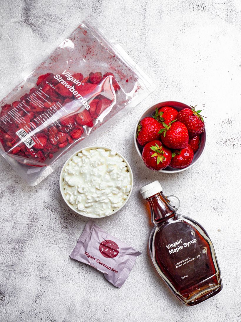 Homemade Strawberry Cheesecake Ice Cream