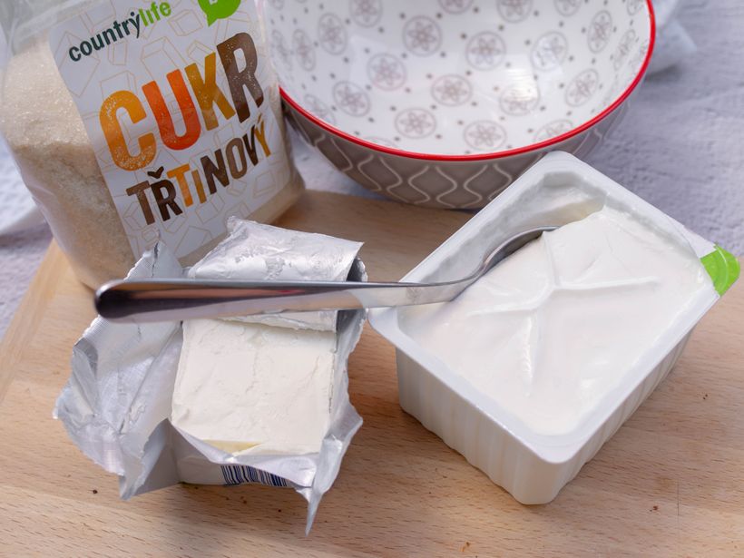 Hrnkový cuketový perník ze špaldové mouky