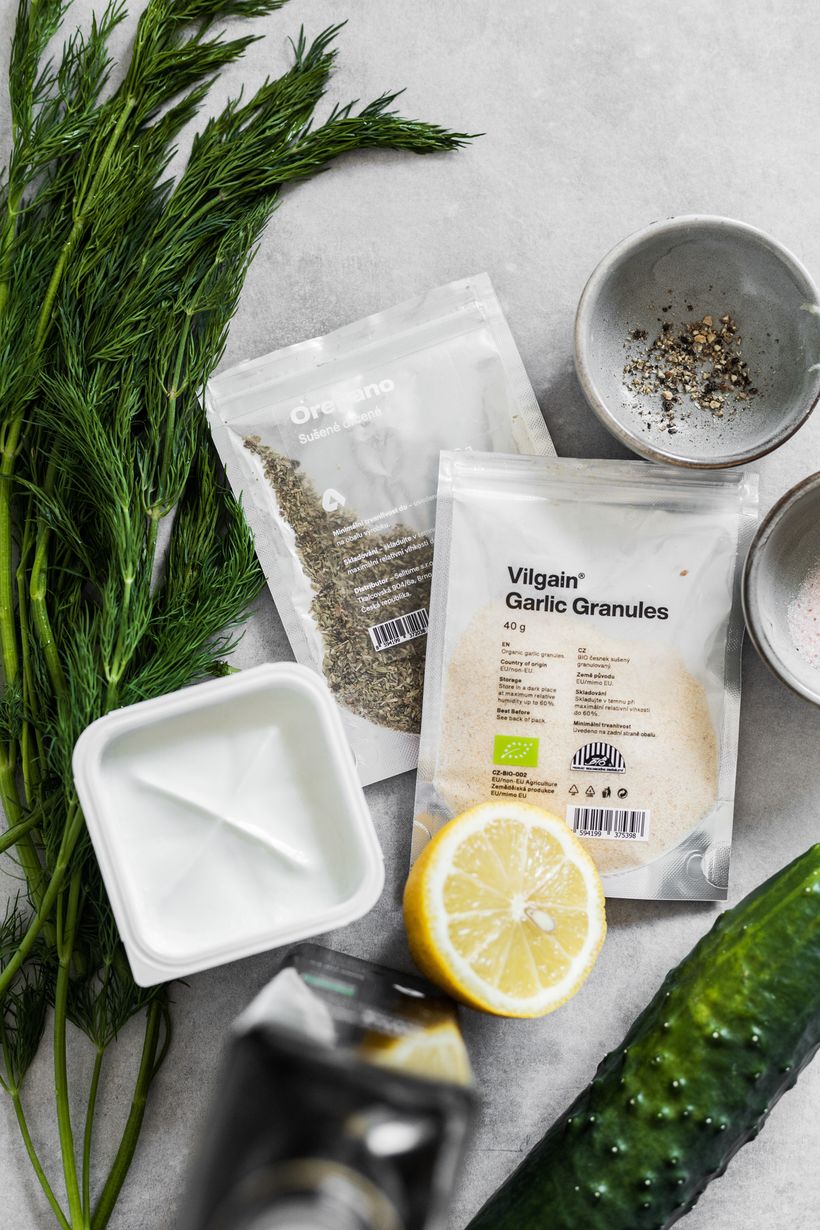 Domácí gyros v tortille s tzatziki