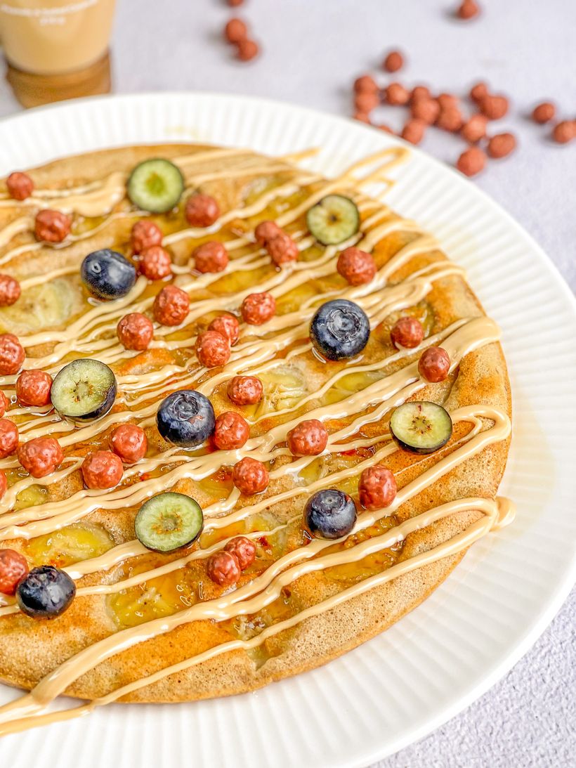 Easy Banana Pancake with Fruit